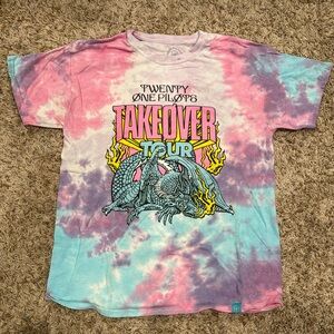 Twenty One Pilots Takeover Tour shirt